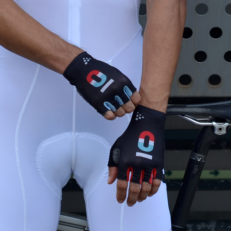 男女兼用通気性エディションスポーツグローブ グアンテス・シク - Mountain Biking Gloves のレビューと価格